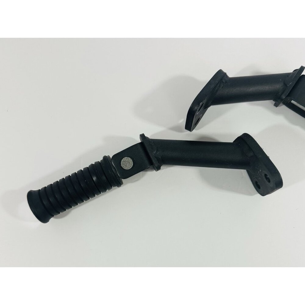 Kawasaki Vulcan 1700 Vaquero OEM Passenger Foot Peg Assemblies 2011 -2024 - Picture 2 of 8